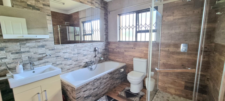 3 Bedroom Property for Sale in Heuwelsig Free State